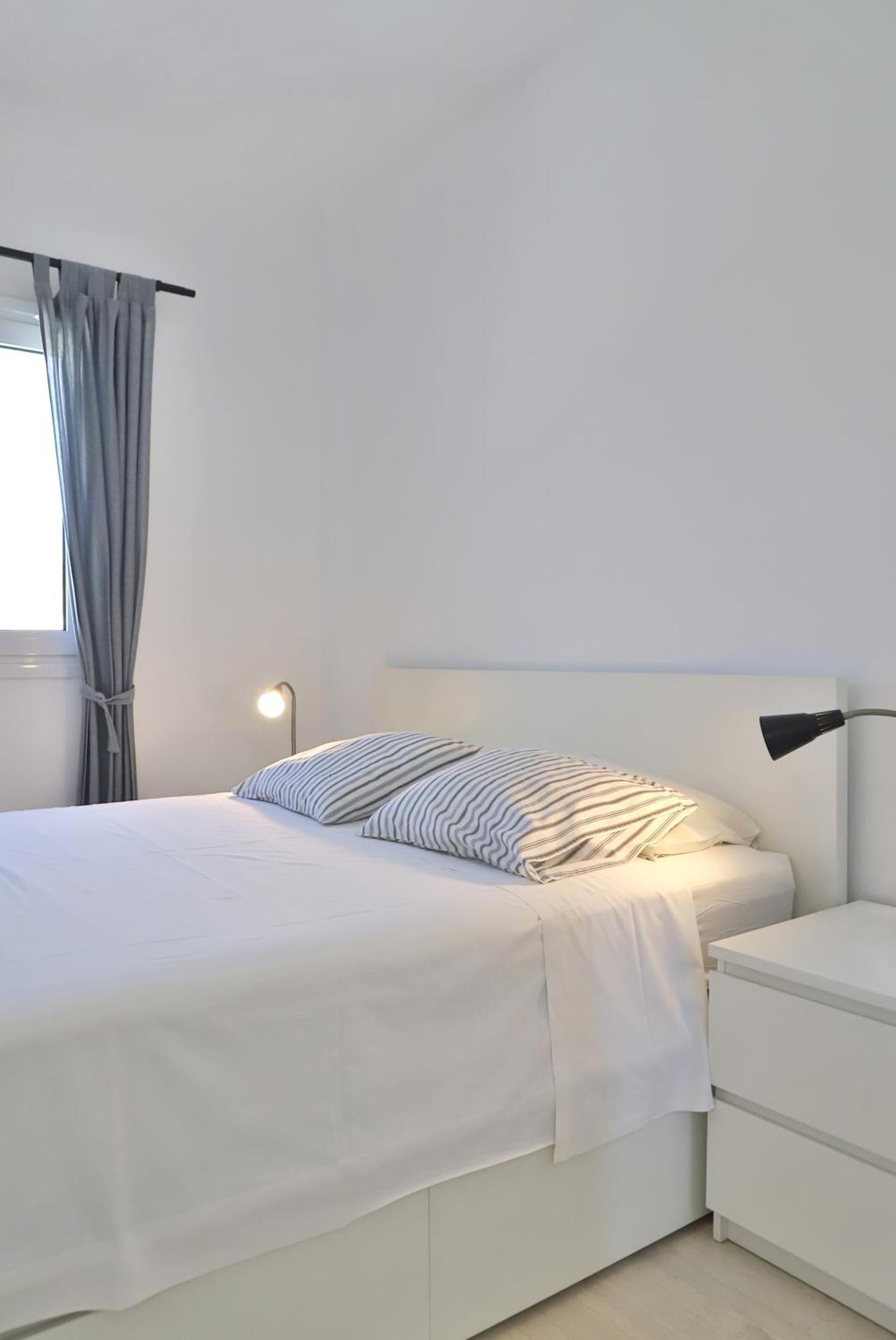Helios Studios & Apartments Makrýgialos 外观 照片