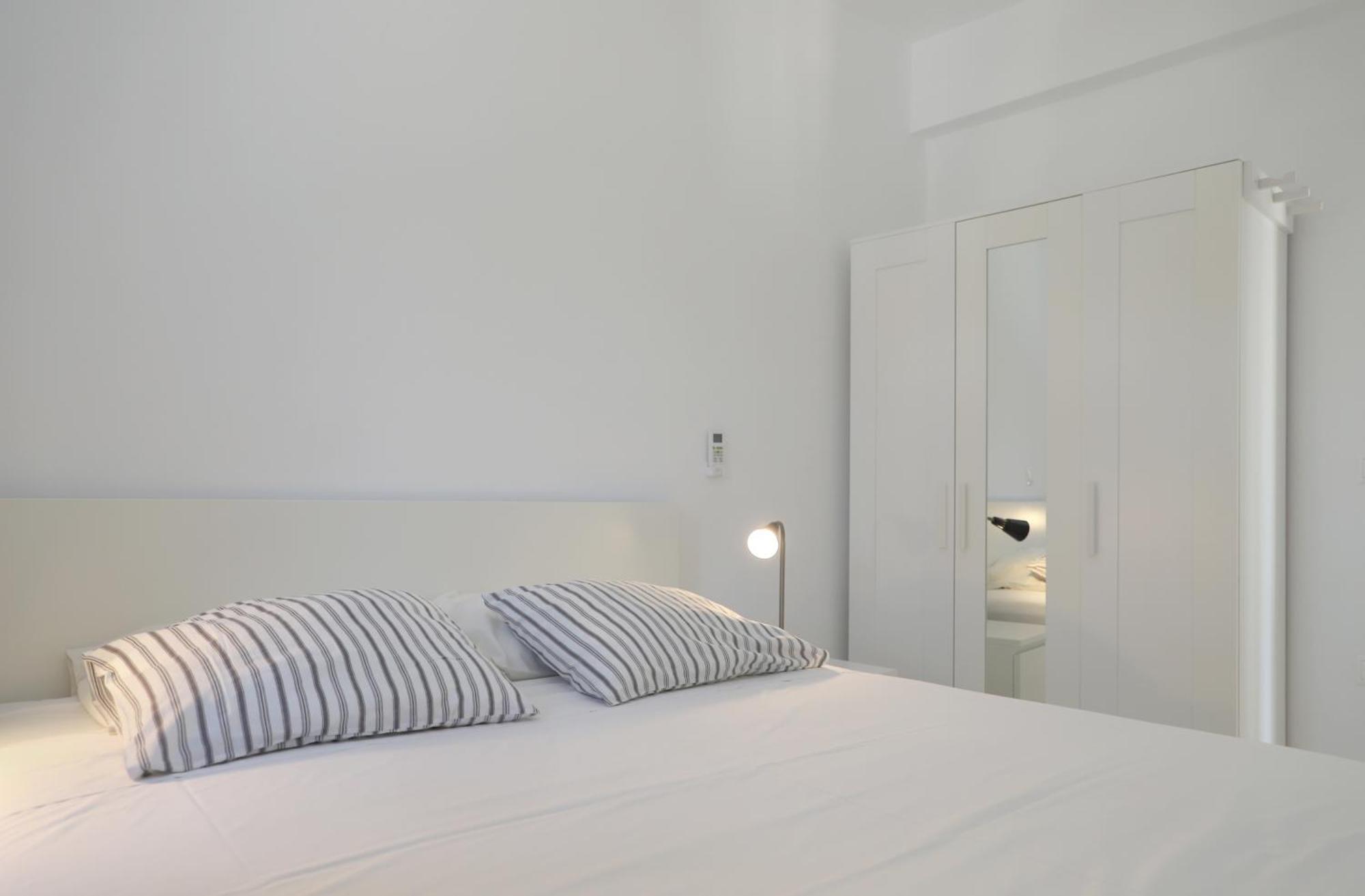 Helios Studios & Apartments Makrýgialos 外观 照片