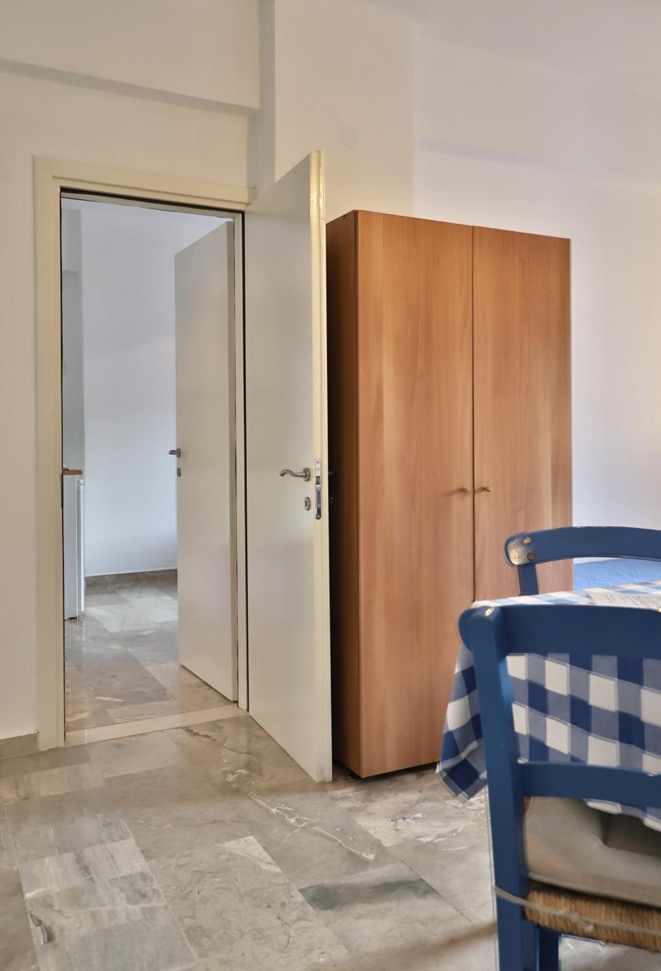 Helios Studios & Apartments Makrýgialos 外观 照片