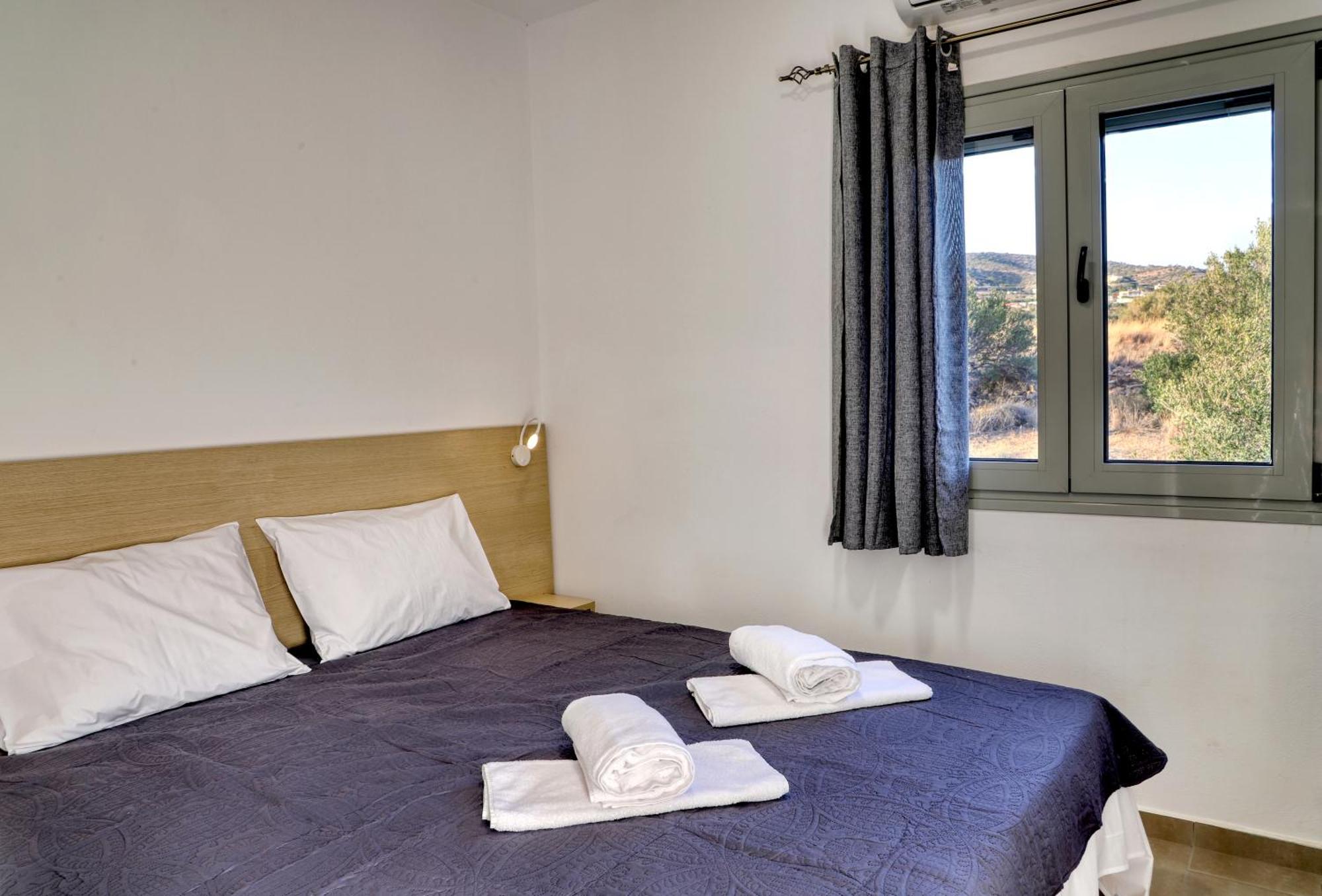 Helios Studios & Apartments Makrýgialos 外观 照片